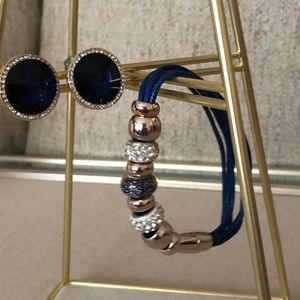 💙Earrings and brazalete set.💛